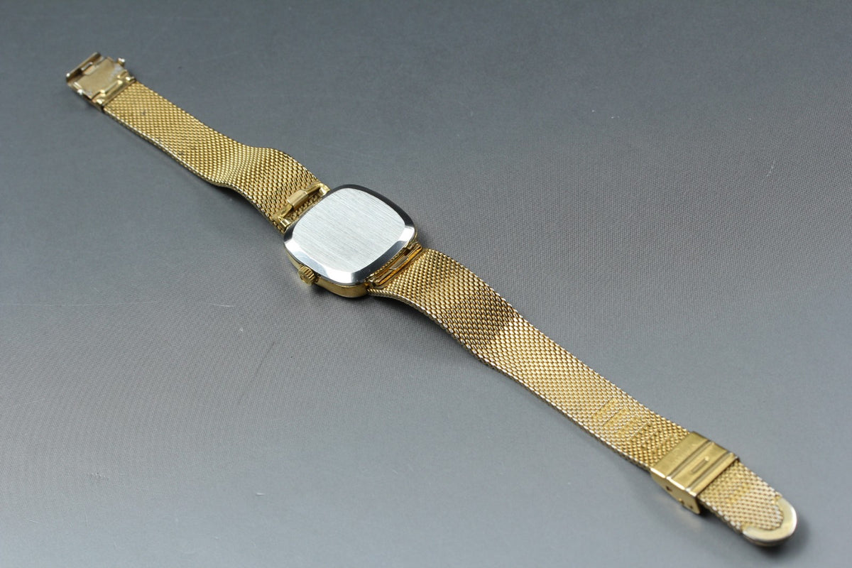 1979 Near MINT OMEGA De Ville 22mm 511.563 Manual Wind Gold Dial Women's Vintage