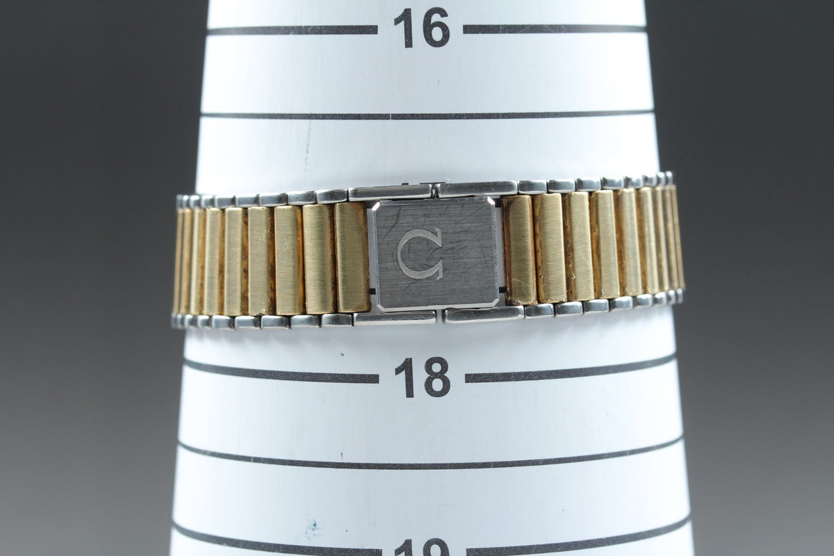 1986 Near MINT OMEGA De Ville 32mm 396.0951 Quartz Gold Dial Men's Watch Vintage