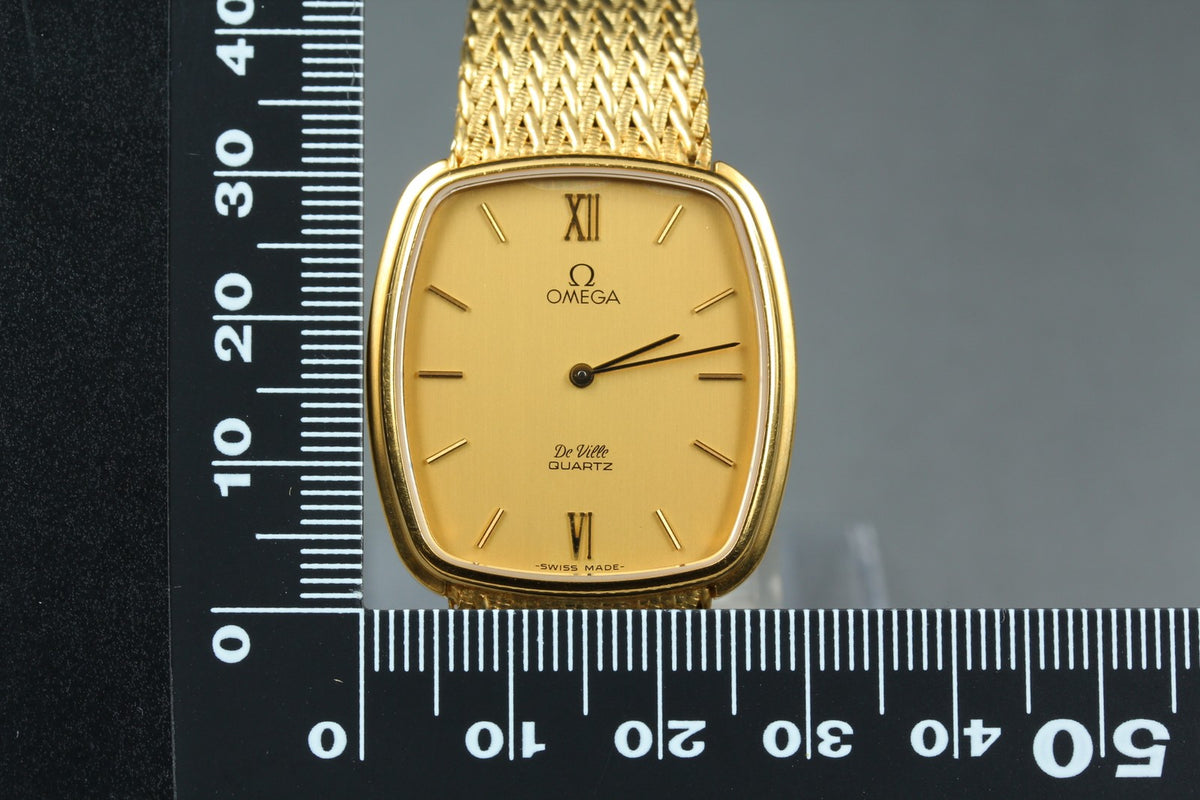 1980 Near MINT OMEGA De Ville 29mm 191.135 Quartz Gold Roman Dial Men's Vintage