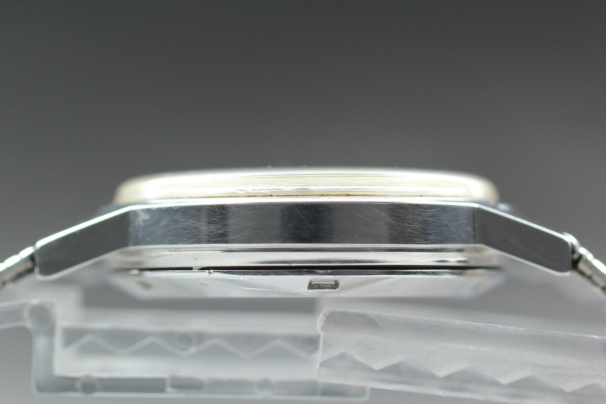 1972 Near MINT OMEGA Geneve 35mm 166.0163 Automatic Silver Dial Men's Vintage