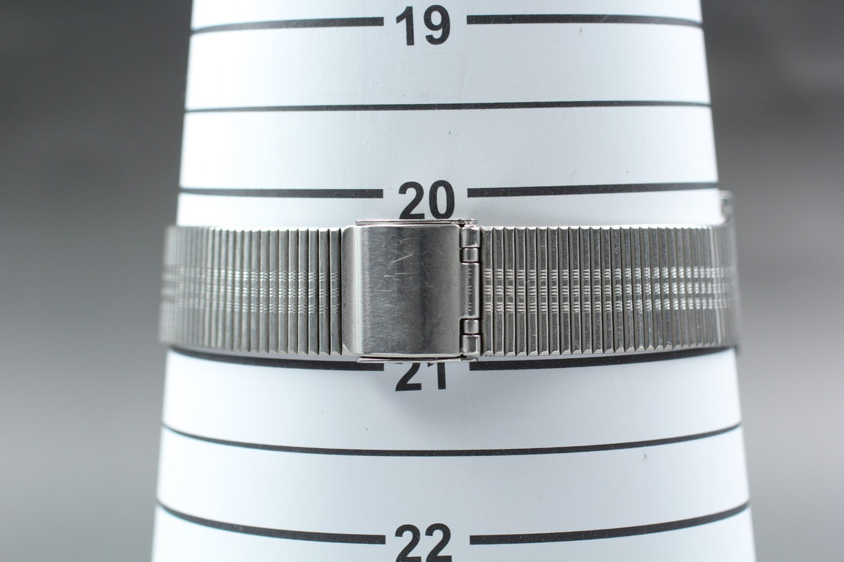 1972 Near MINT OMEGA Geneve 35mm 166.0163 Automatic Silver Dial Men's Vintage
