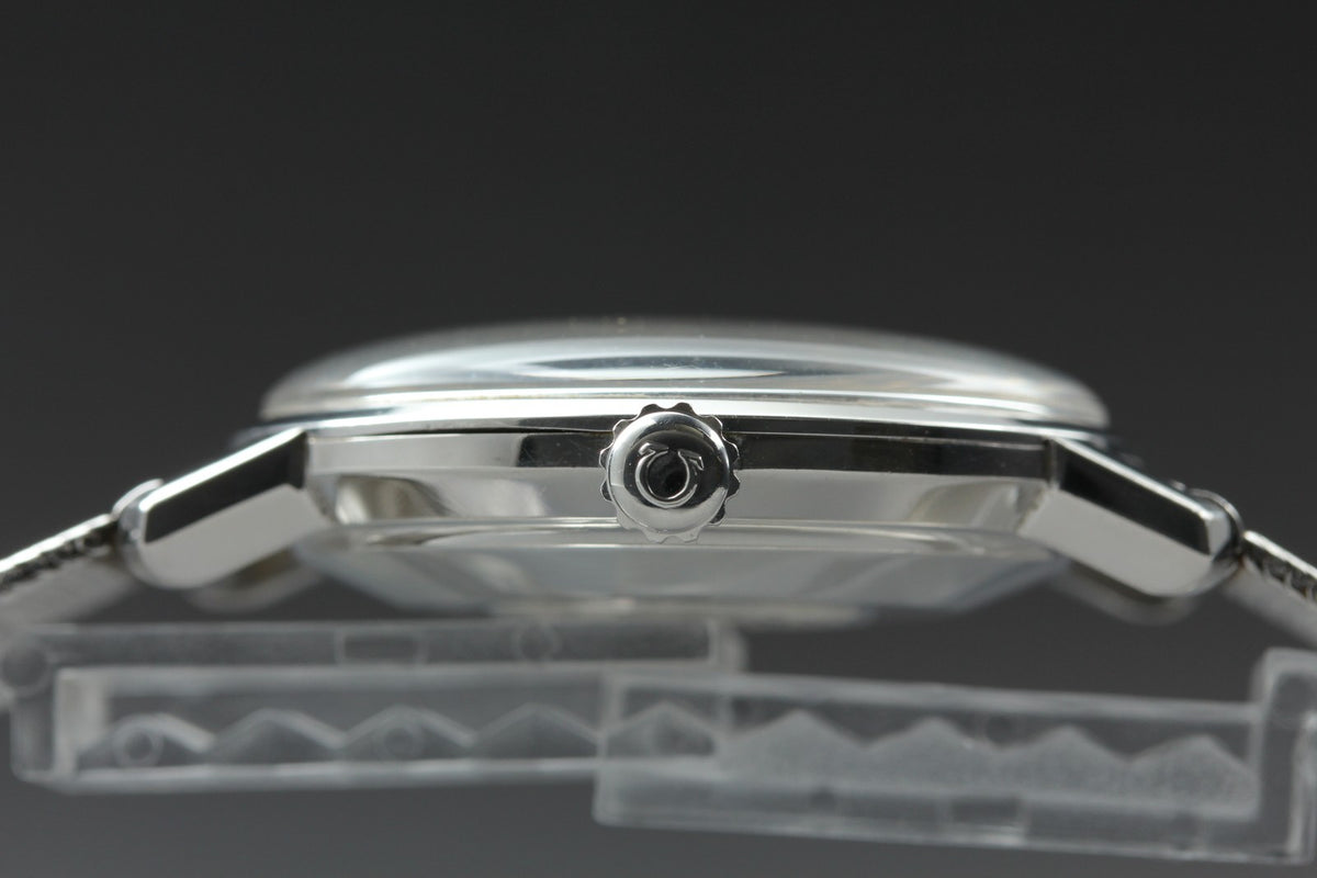 Near MINT OMEGA Seamaster De Ville 34mm Automatic Silver Dial Men's Vintage