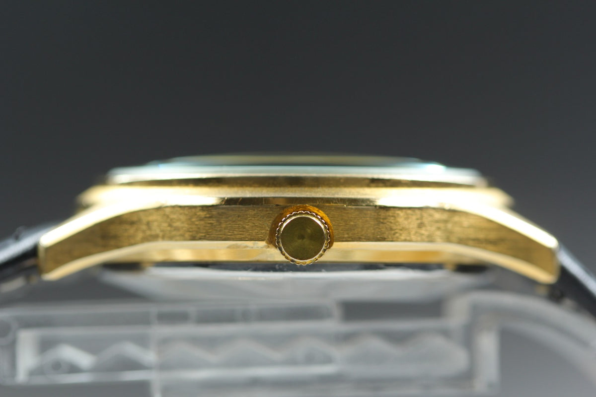 1973 Near MINT OMEGA De Ville 35mm 192.0027 Quartz Gold Roman Dial Men's Vintage