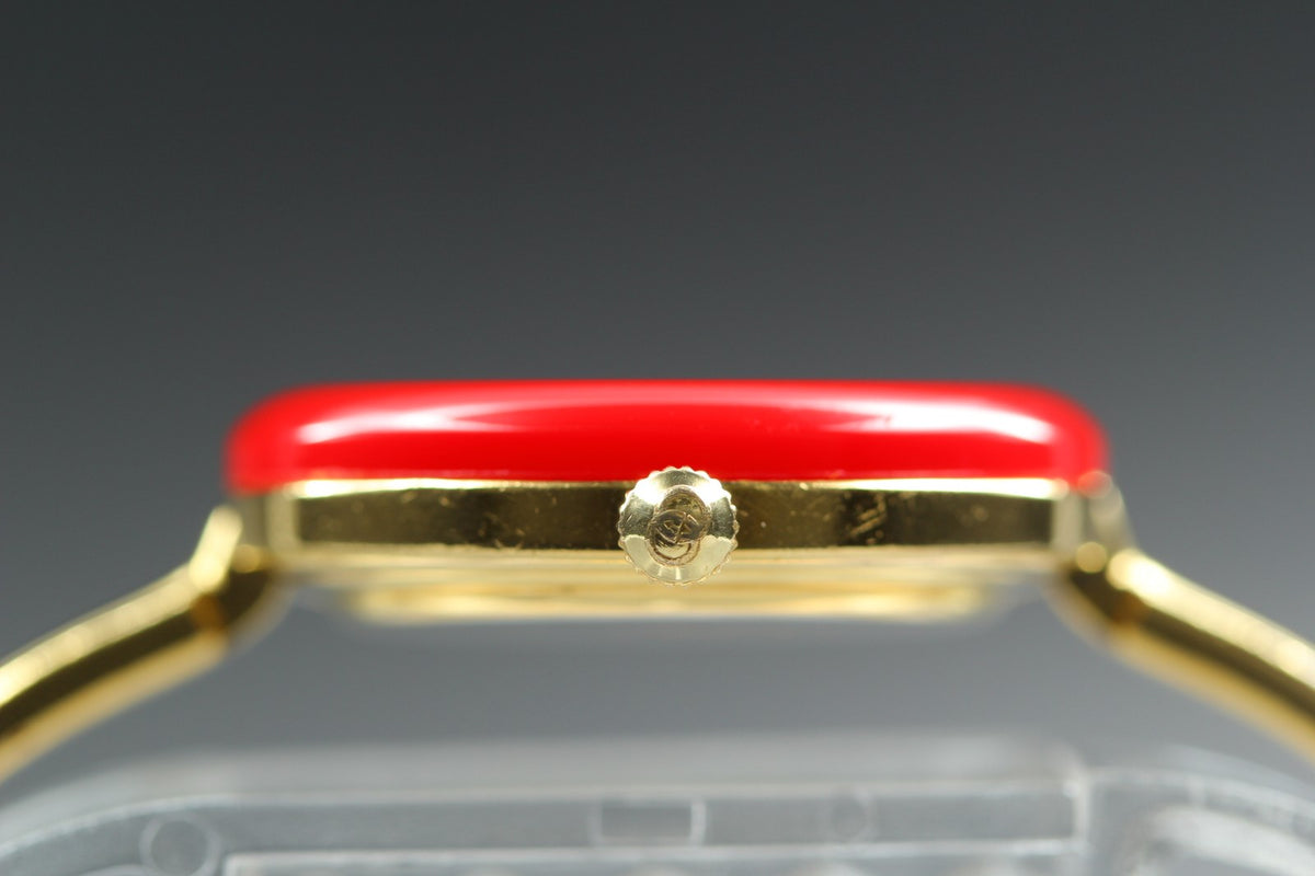 Near MINT GUCCI Change Bezel 26mm 11/12 Quartz White Dial Red Women's Vintage