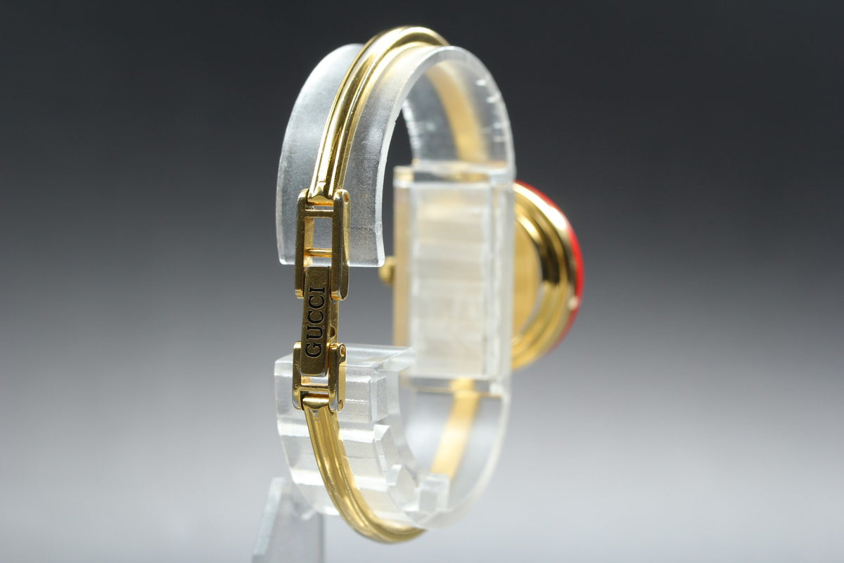 Near MINT GUCCI Change Bezel 26mm 11/12 Quartz White Dial Red Women's Vintage