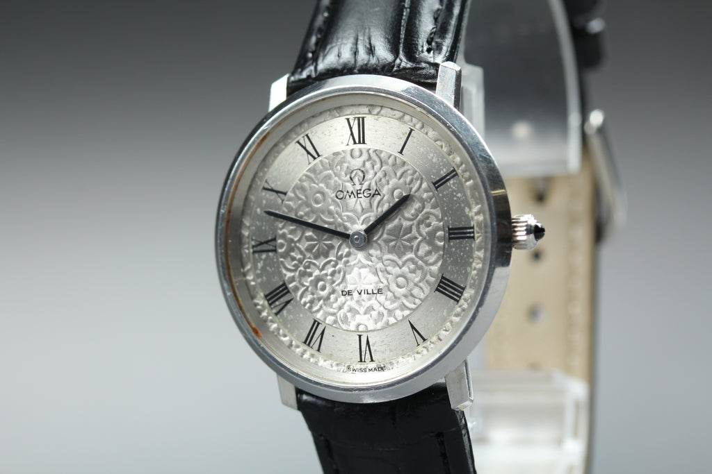 1972 Near MINT OMEGA De Ville 33mm 111.0107 Manual Floral Dial Men's Vintage