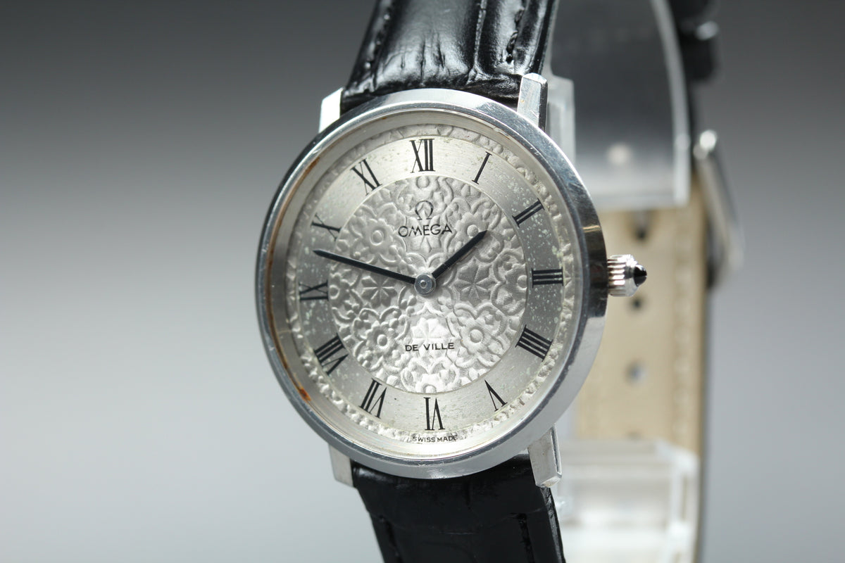 1972 Near MINT OMEGA De Ville 33mm 111.0107 Manual Floral Dial Men's Vintage