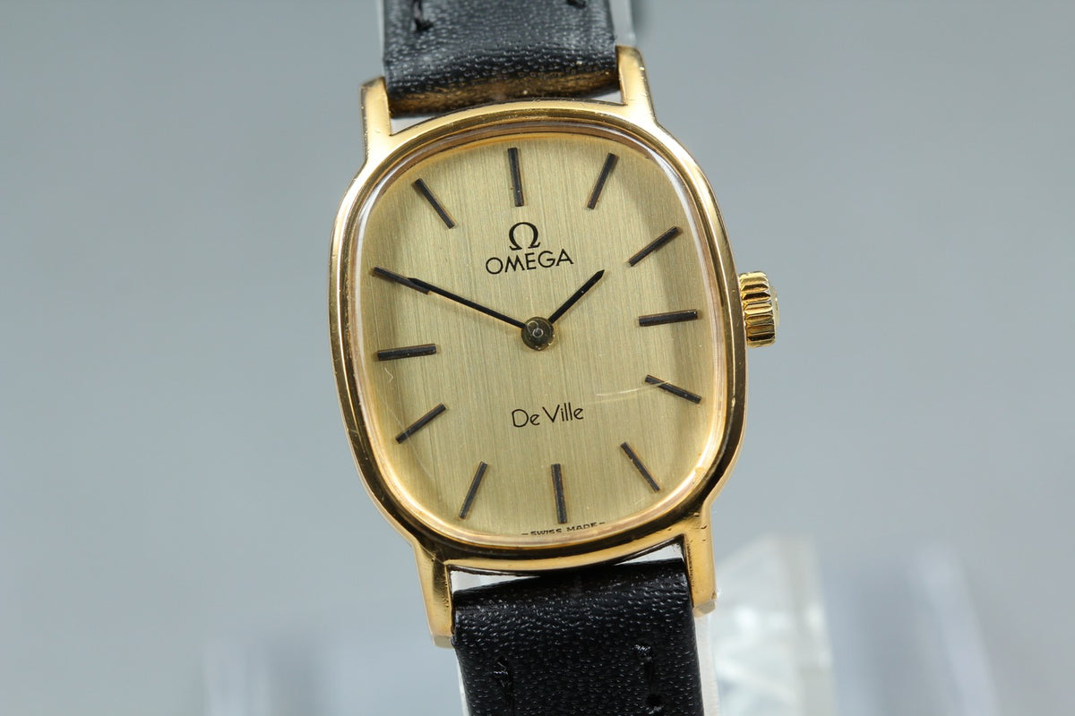 1979 Near MINT OMEGA De Ville 21mm 511.0509 Manual Gold Dial Women's Vintage