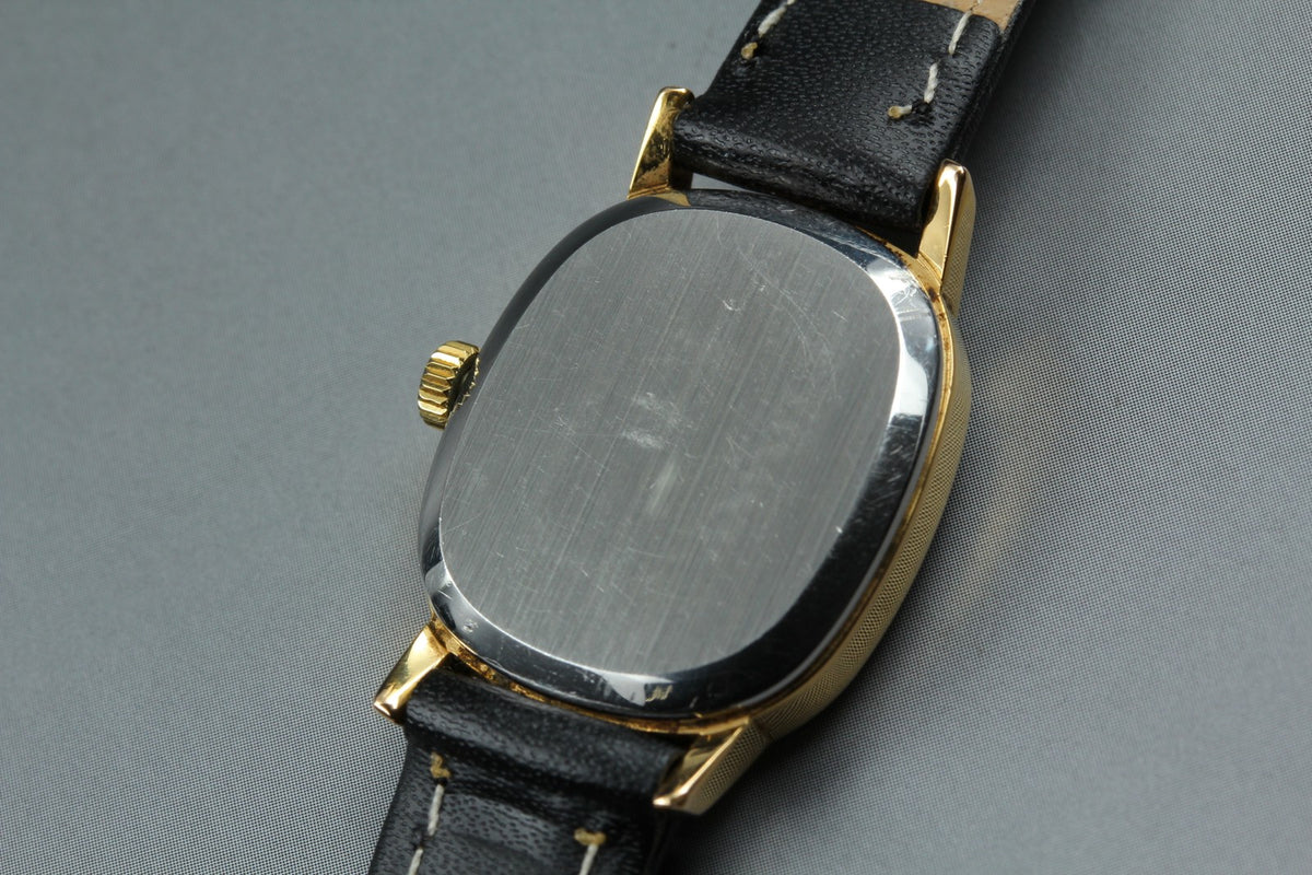 1979 Near MINT OMEGA De Ville 21mm 511.0509 Manual Gold Dial Women's Vintage