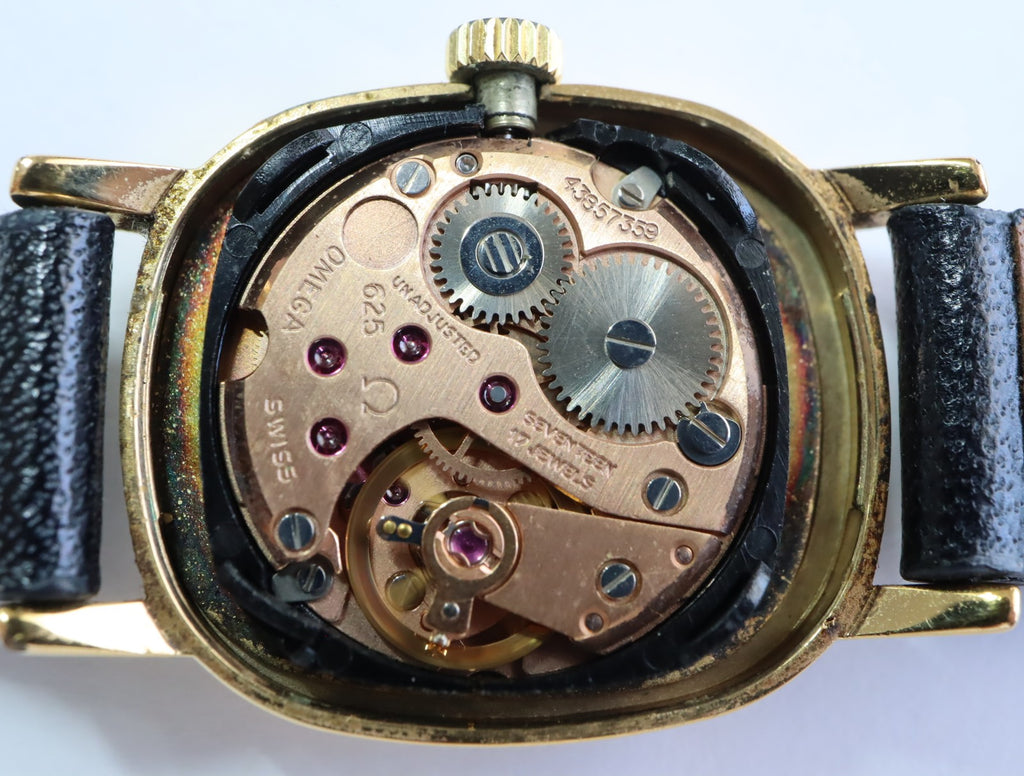 1979 Near MINT OMEGA De Ville 21mm 511.0509 Manual Gold Dial Women's Vintage