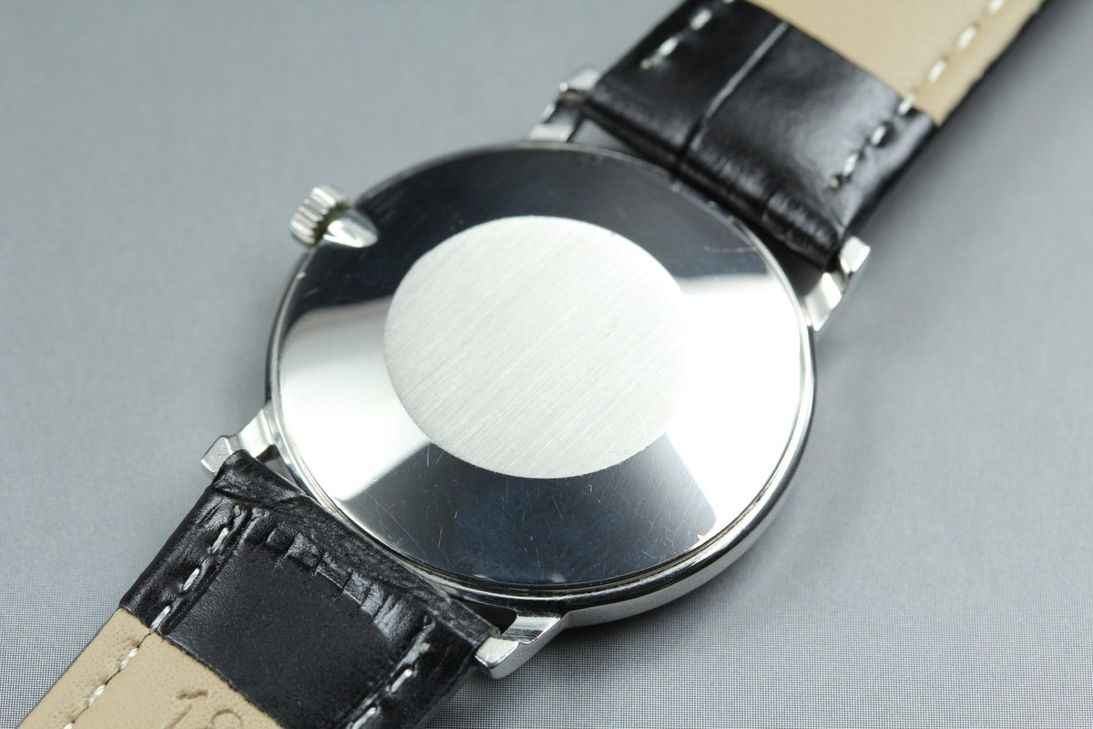 1975 Near MINT OMEGA De Ville 32mm 111.0140 Manual Silver Dial Men's Vintage