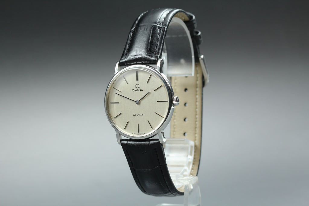 1975 Near MINT OMEGA De Ville 32mm 111.0140 Manual Silver Dial Men's Vintage