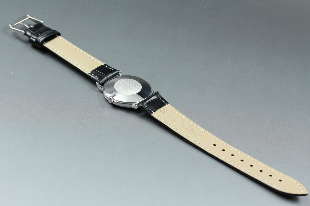 1975 Near MINT OMEGA De Ville 32mm 111.0140 Manual Silver Dial Men's Vintage