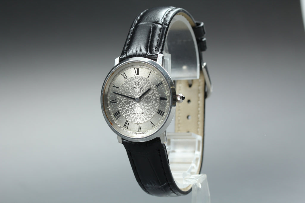 1972 Near MINT OMEGA De Ville 33mm 111.0107 Manual Floral Dial Men's Vintage