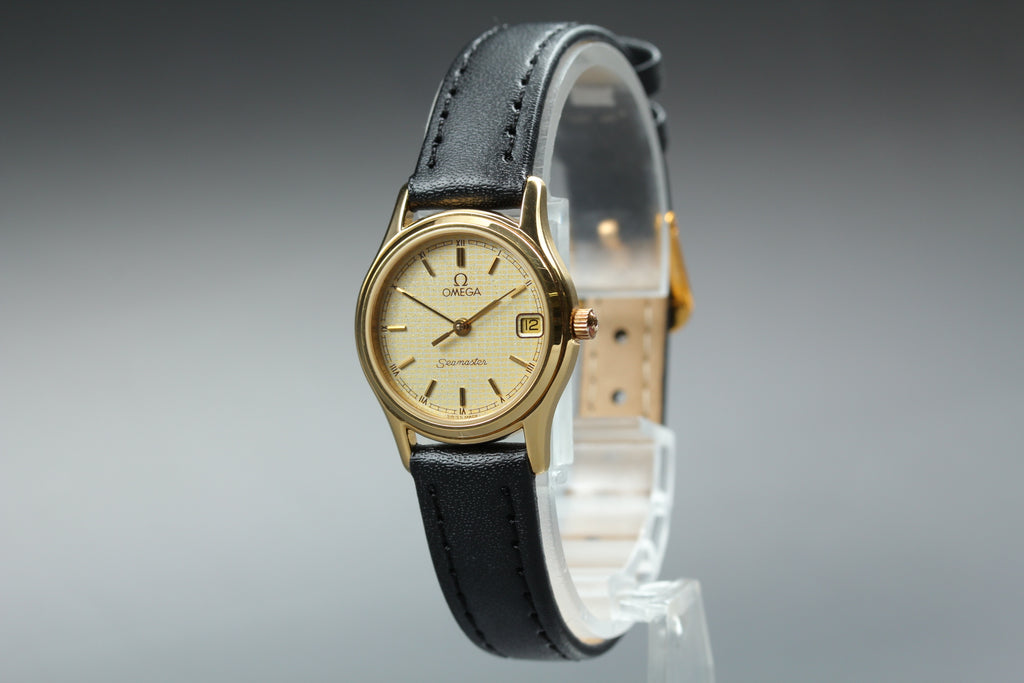 1985 Top MINT OMEGA Seamaster 23mm 596.0073 Quartz Gold Dial Women's Vintage
