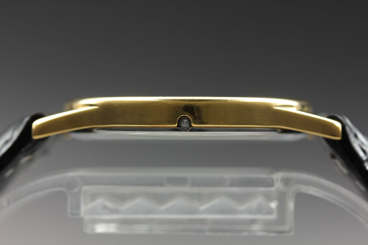1982 Near MINT OMEGA De Ville 32mm 191.0130.1 Quartz Gold Dial Men's Vintage