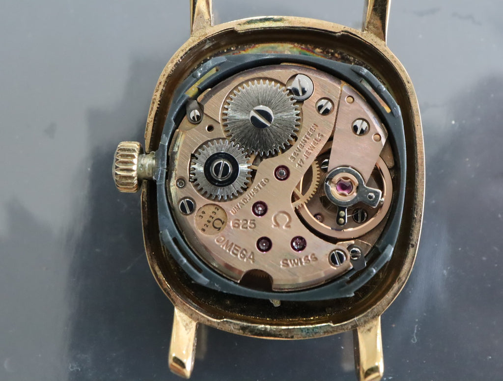 1975 Near MINT OMEGA De Ville 21mm 511.0509 Manual Gold Plated Gold Dial Women's