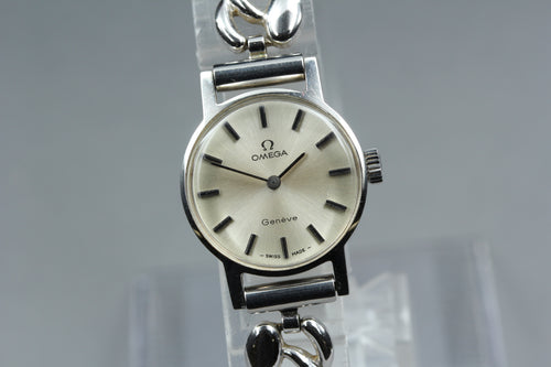 1971 Near Mint OMEGA Geneve 20mm 511.346 Manual Silver Dial Women's Vintage