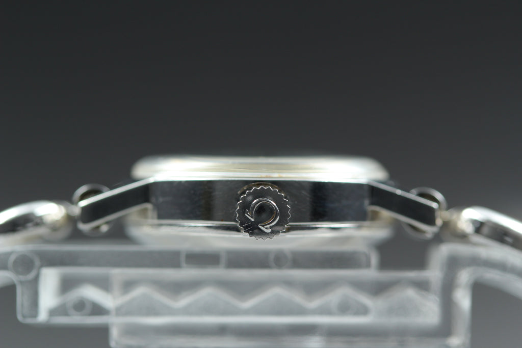 1971 Near MINT OMEGA Geneve 20mm 511.346 Manual Silver Dial Women's Vintage