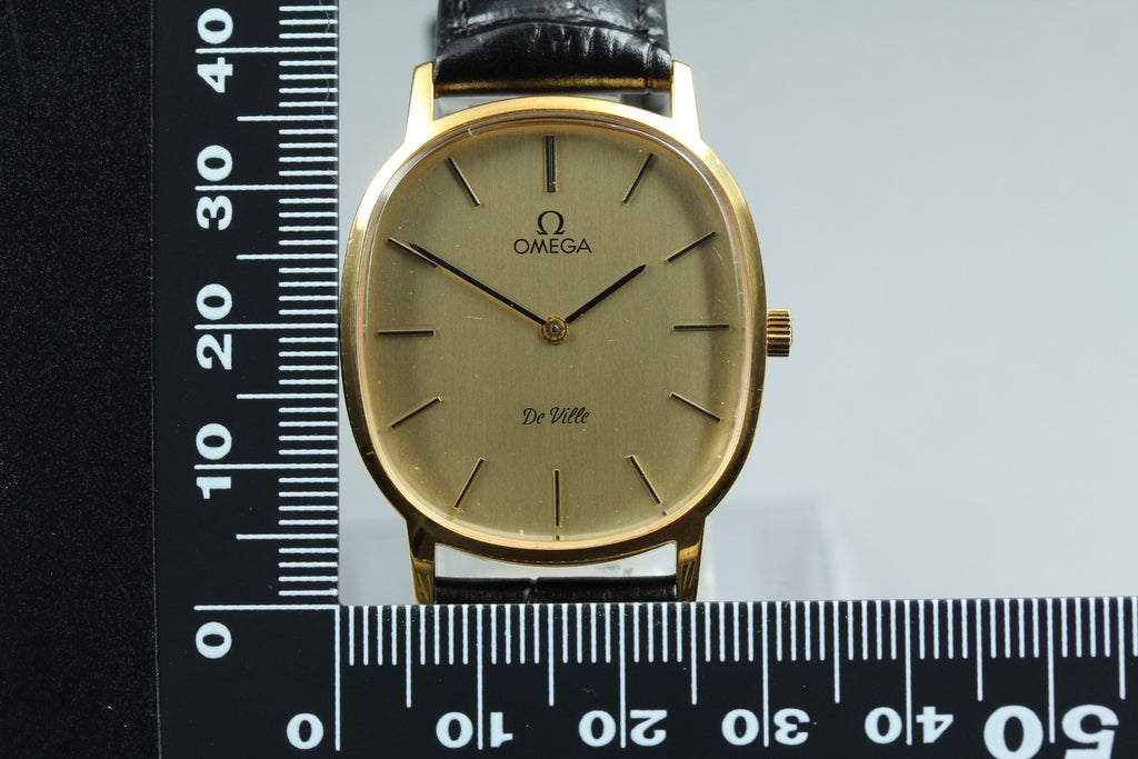 1979 Near MINT OMEGA De Ville 30mm 111.0148 Manual Gold Dial Men's Watch Vintage
