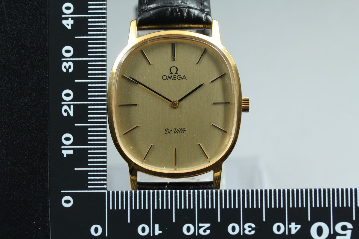 1979 Near MINT OMEGA De Ville 30mm 111.0148 Manual Gold Dial Men's Watch Vintage
