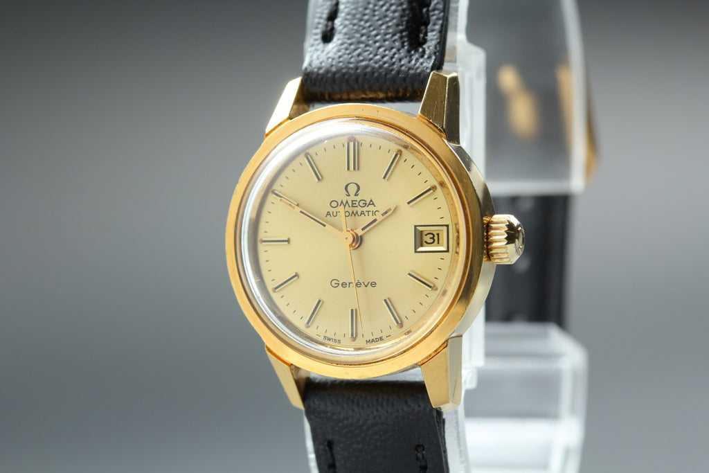 1973 Near MINT OMEGA Geneve 22mm 566.0045 Automatic Gold Dial Women's Vintage