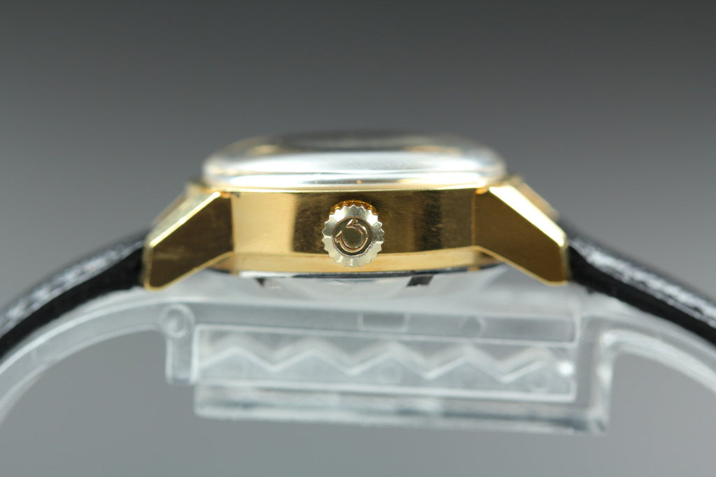 1973 Near MINT OMEGA Geneve 22mm 566.0045 Automatic Gold Dial Women's Vintage