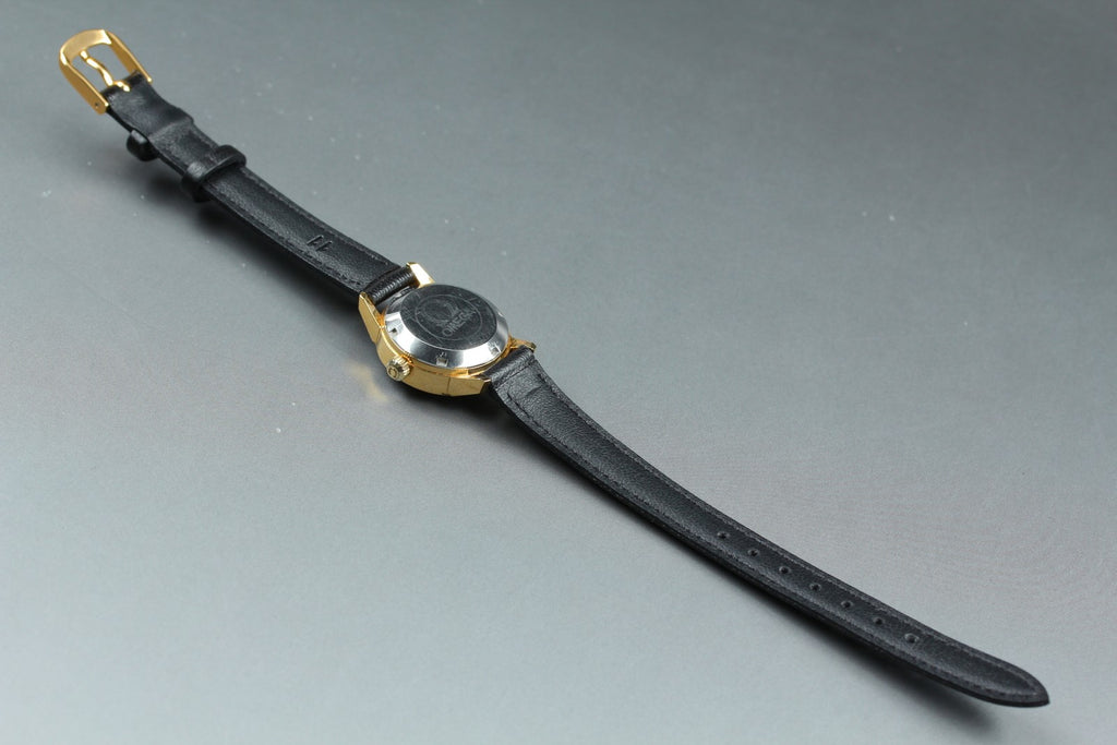 1973 Near MINT OMEGA Geneve 22mm 566.0045 Automatic Gold Dial Women's Vintage