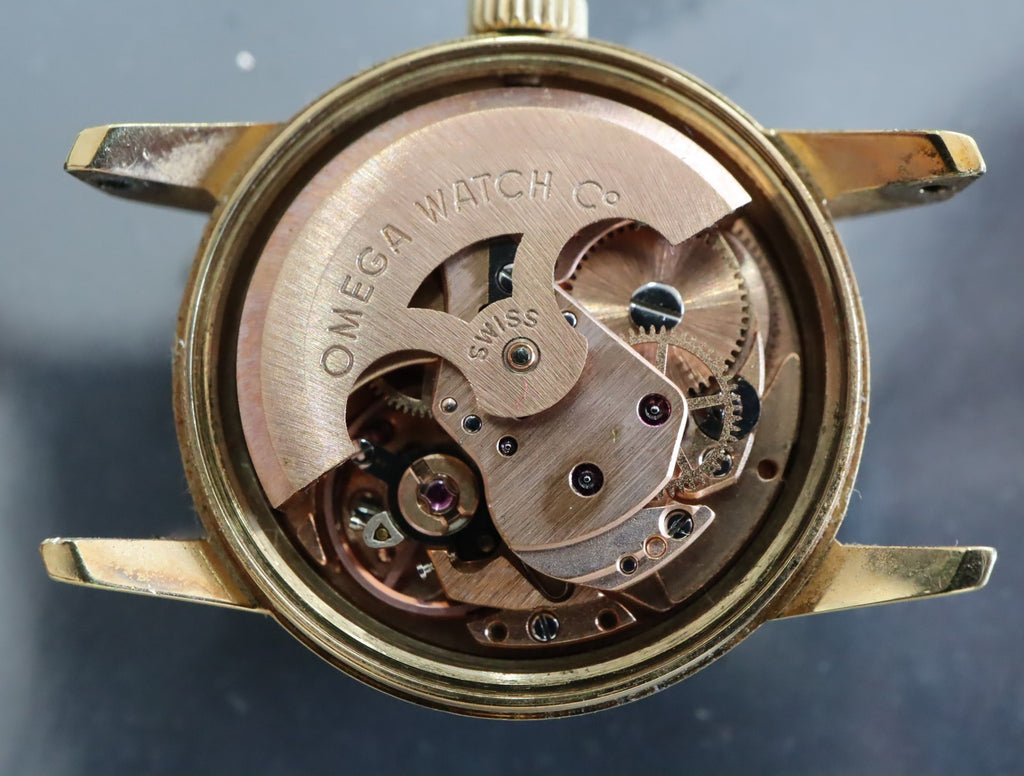 1973 Near MINT OMEGA Geneve 22mm 566.0045 Automatic Gold Dial Women's Vintage