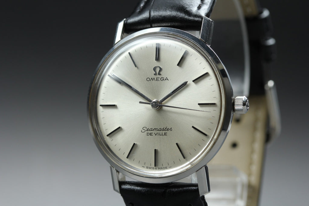 Near MINT OMEGA Seamaster De Ville 33mm Manual Silver Dial Men's Watch Vintage