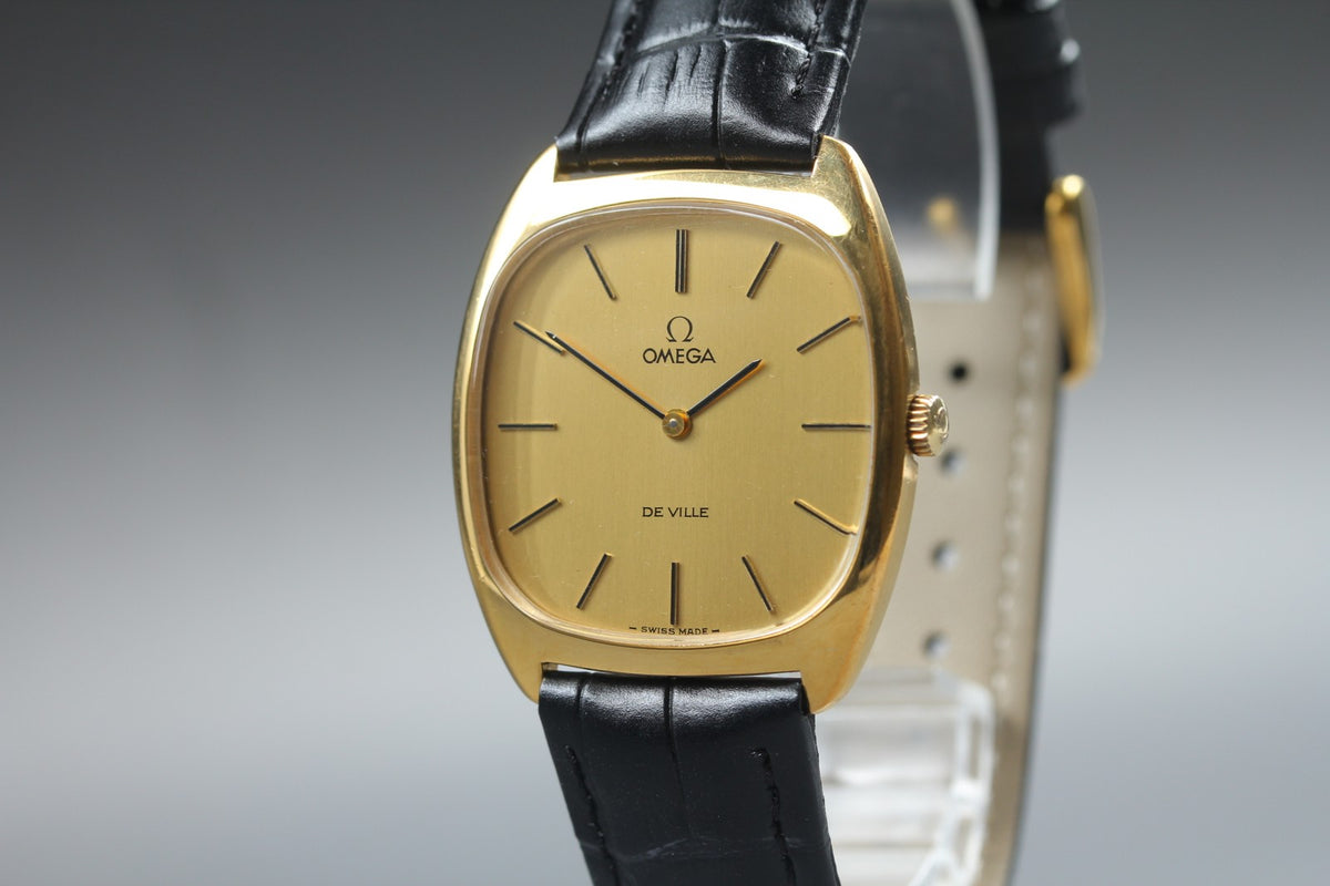 1975 Near MINT OMEGA De Ville 32mm 111.0139 Manual Gold Dial Men's Watch Vintage