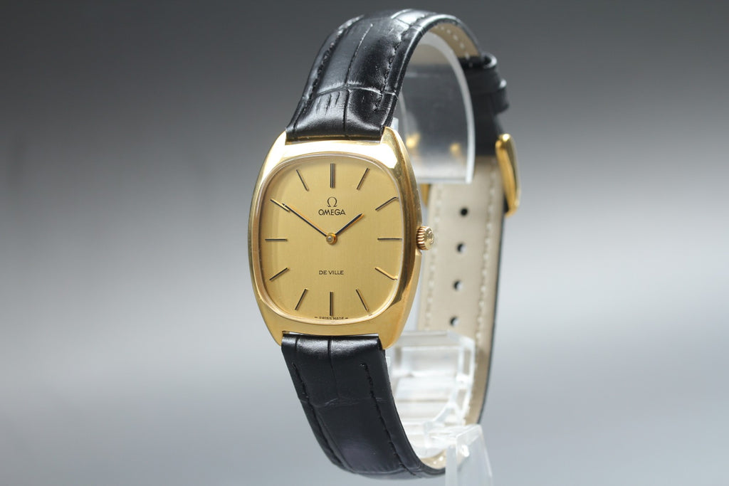 1975 Near MINT OMEGA De Ville 32mm 111.0139 Manual Gold Dial Men's Watch Vintage