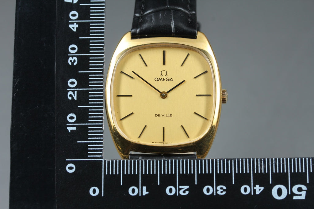 1975 Near MINT OMEGA De Ville 32mm 111.0139 Manual Gold Dial Men's Watch Vintage
