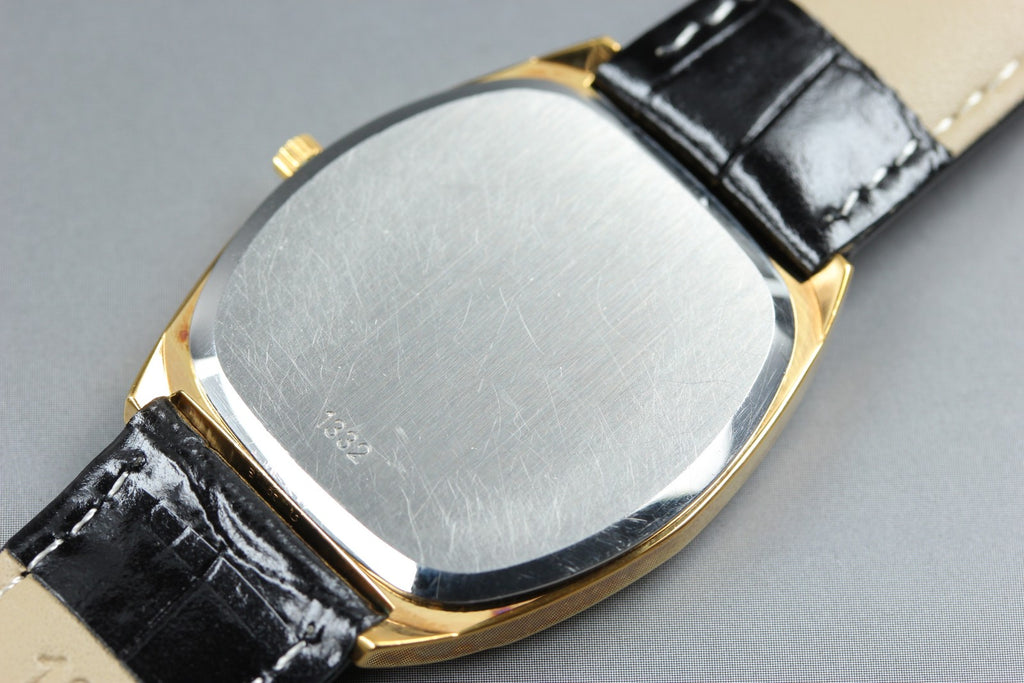 Serviced 1980 Near MINT OMEGA De Ville 33mm 192.0046 Quartz Black Roman Dial Men