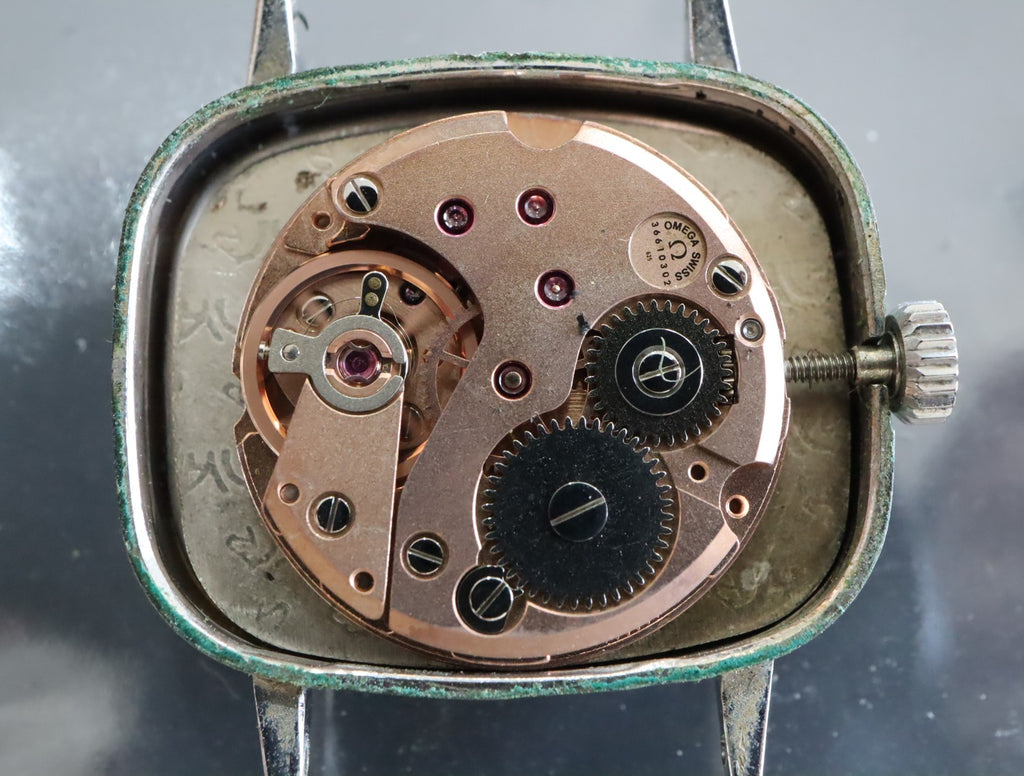 1973 Near MINT OMEGA Geneve 24mm 511.413 Manual Silver Dial Women's Vintage