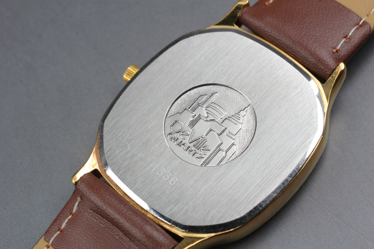 1982 Near MINT OMEGA De Ville 32mm 195.0013 Quartz Gold Dial Men's Watch Vintage