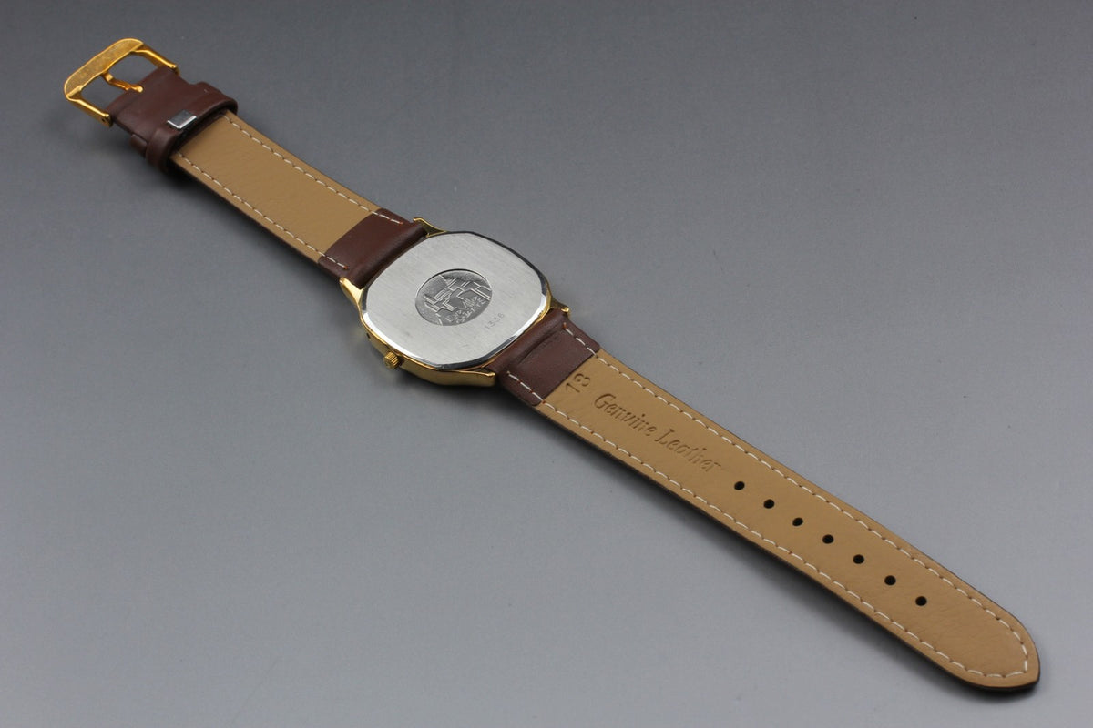 1982 Near MINT OMEGA De Ville 32mm 195.0013 Quartz Gold Dial Men's Watch Vintage