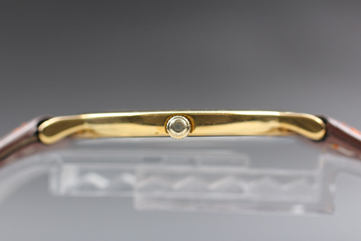 1984 Near MINT OMEGA De Ville 32mm 195.0075.2 Quartz White Roman Men's Vintage