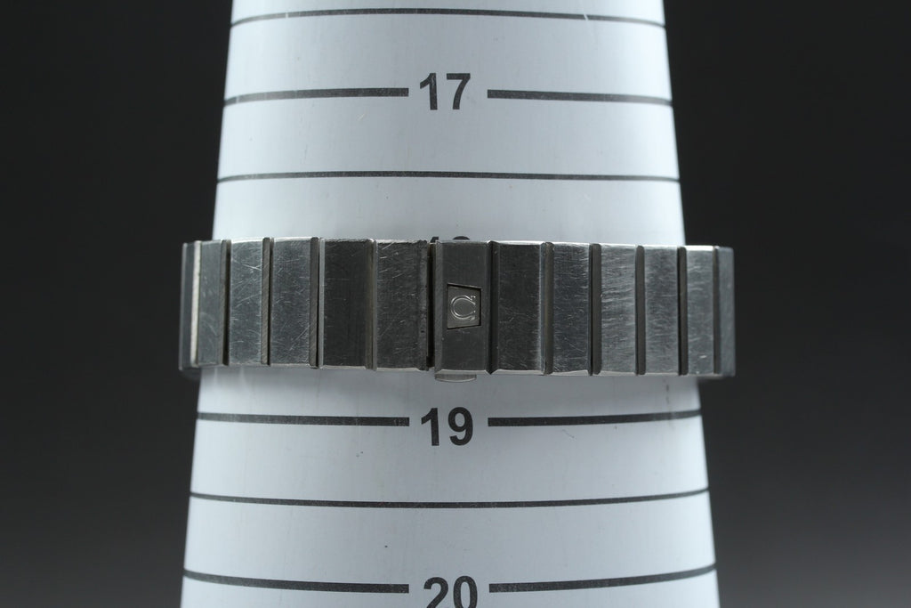 1977 Near MINT OMEGA Constellation 32mm 191.0051 Quartz Silver Dial Men Vintage
