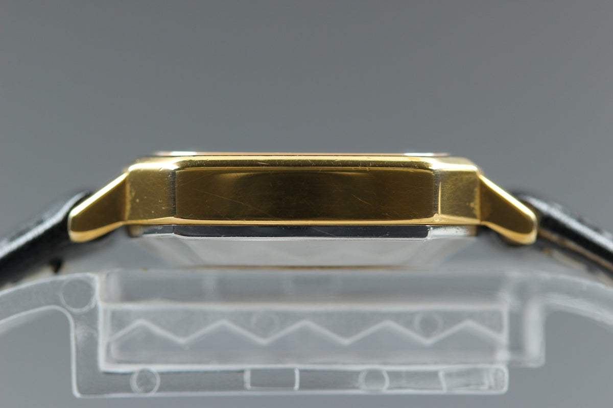 1979 Near MINT OMEGA De Ville 22mm 591.0047 Quartz Gold Dial Women's Vintage
