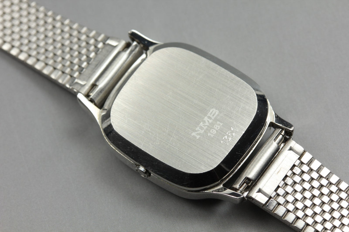 1978 Near MINT OMEGA De Ville 22mm 591.0084 Quartz Silver Dial Women's Vintage