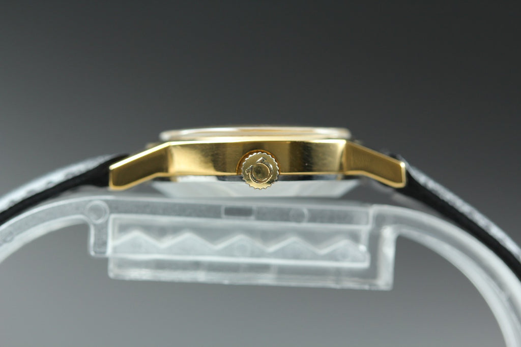 1975 Near MINT OMEGA Geneve 23mm 511.0412 Manual Gold Dial Women's Watch Vintage