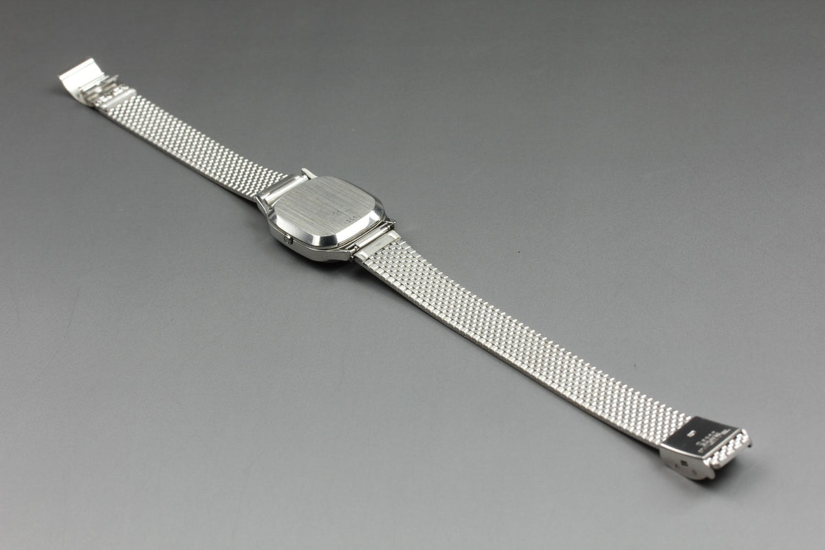 1978 Near MINT OMEGA De Ville 22mm 591.0084 Quartz Silver Dial Women's Vintage