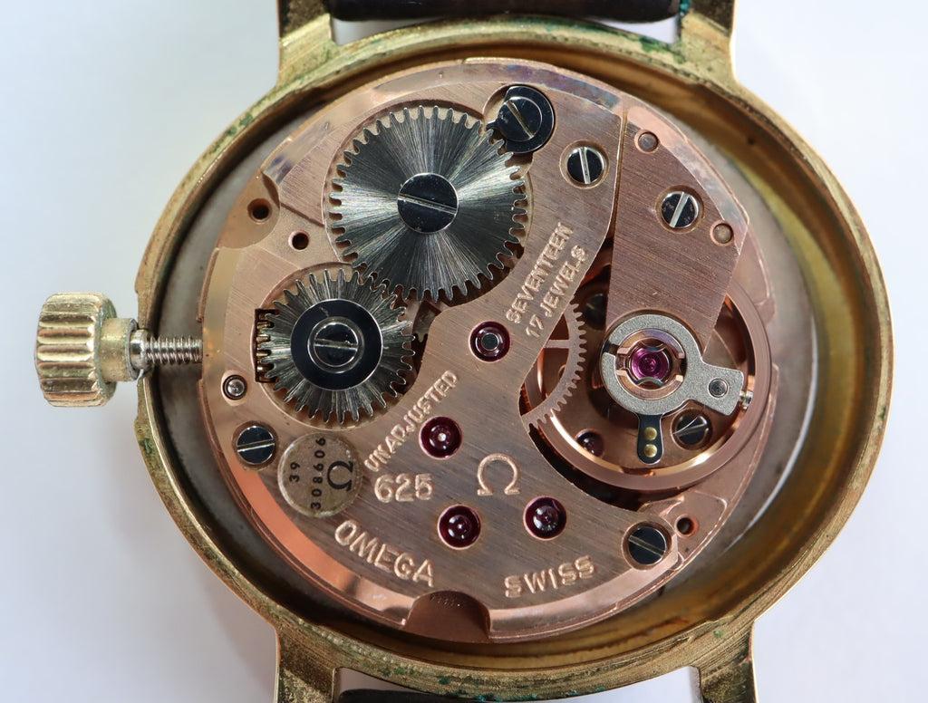 1975 Near MINT OMEGA Geneve 23mm 511.0412 Manual Gold Dial Women's Watch Vintage