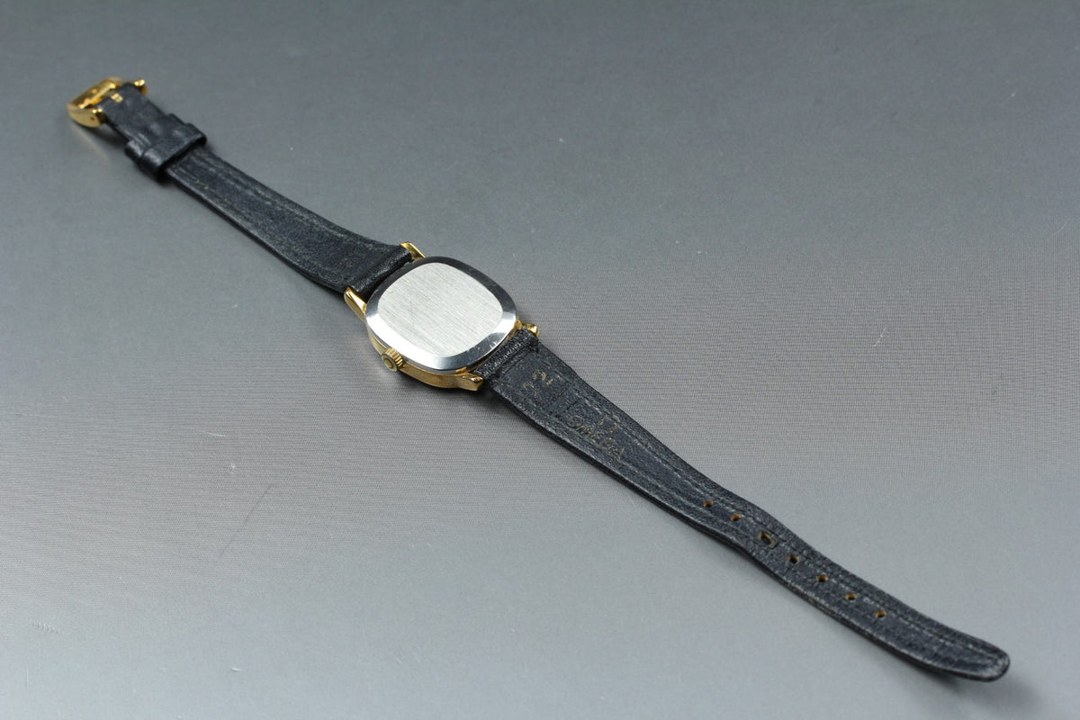 1977 Near MINT OMEGA De Ville 21mm 511.0509 Manual Gold Roman Dial Women Vintage