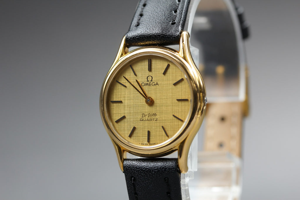 1982 Near MINT OMEGA De Ville 24mm 591.0094 Quartz Gold Dial Women's Vintage