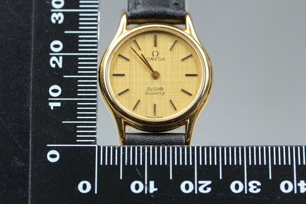 1982 Near MINT OMEGA De Ville 24mm 591.0094 Quartz Gold Dial Women's Vintage