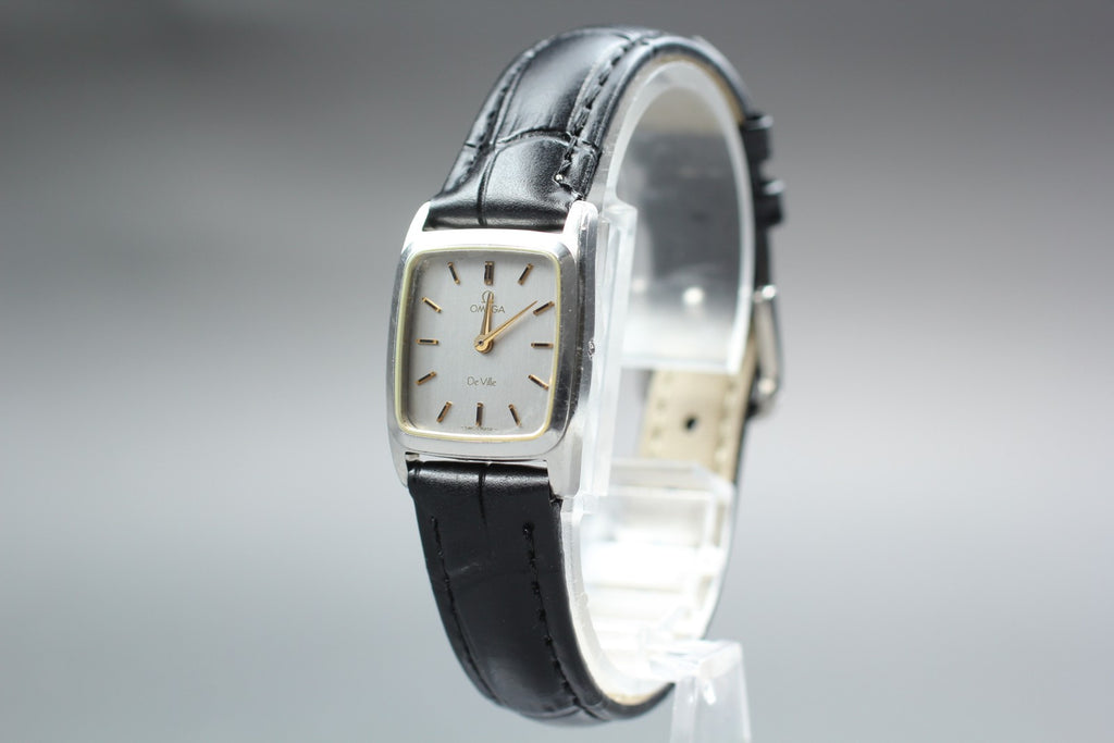 1982 OMEGA De Ville 19mm 591.0230 Quartz Silver Dial Women's Watch Vintage Exc+5