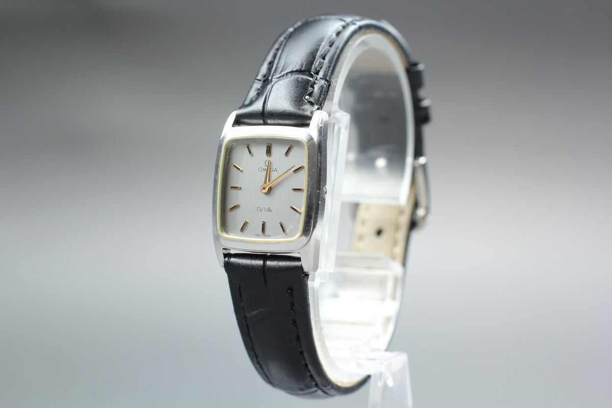 1982 OMEGA De Ville 19mm 591.0230 Quartz Silver Dial Women's Watch Vintage Exc+5