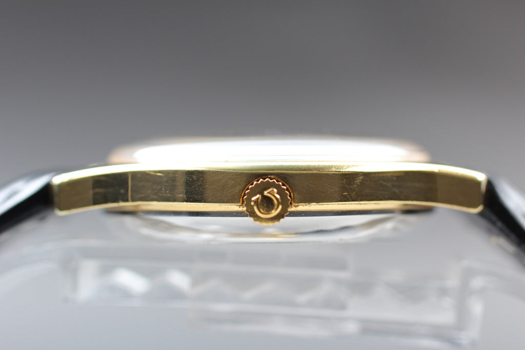1973 Near MINT OMEGA De Ville 33mm 151.782 Automatic Gold Dial Men's Vintage